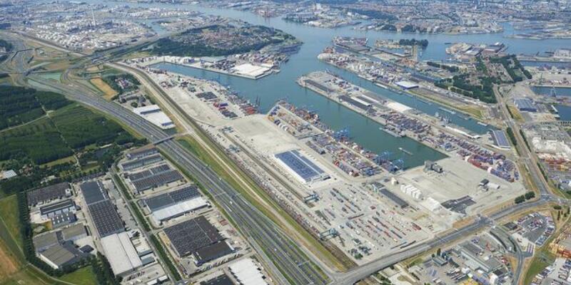 Vondelingenweg kloosterboer eemhaven waalhaven aeroview